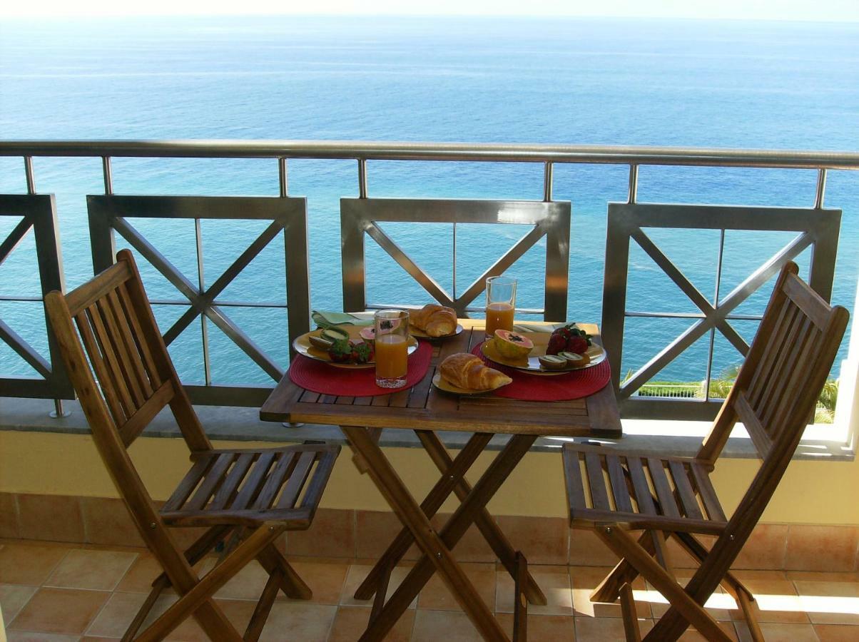 Oceanfront Apartment Funchal  Bagian luar foto