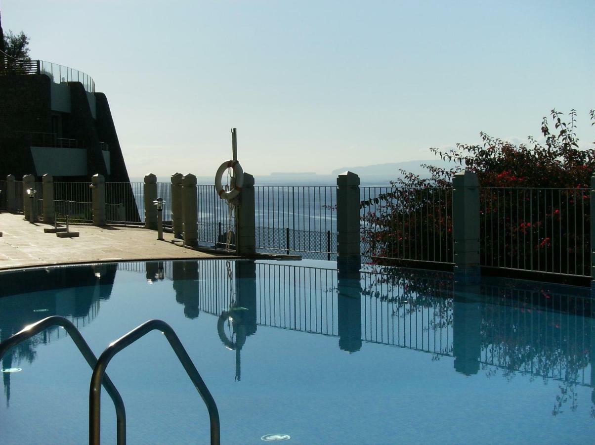 Oceanfront Apartment Funchal  Bagian luar foto