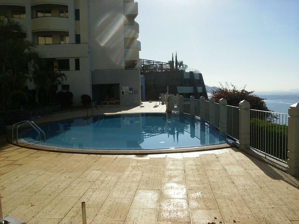 Oceanfront Apartment Funchal  Bagian luar foto